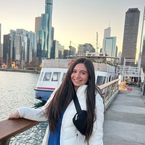 Meet your Posher, Carly